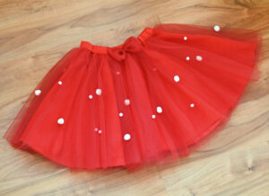 DIY circle tulle skirt with pom poms and elastic waistband