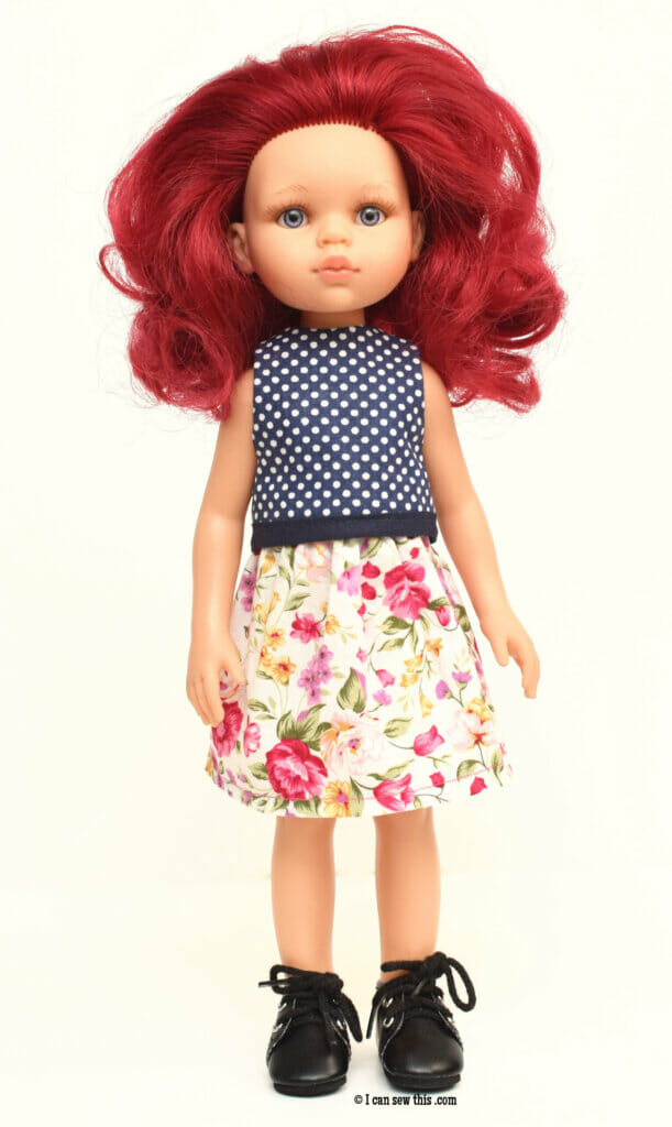 Free pattern for 12-inch Paola Reina doll clothes