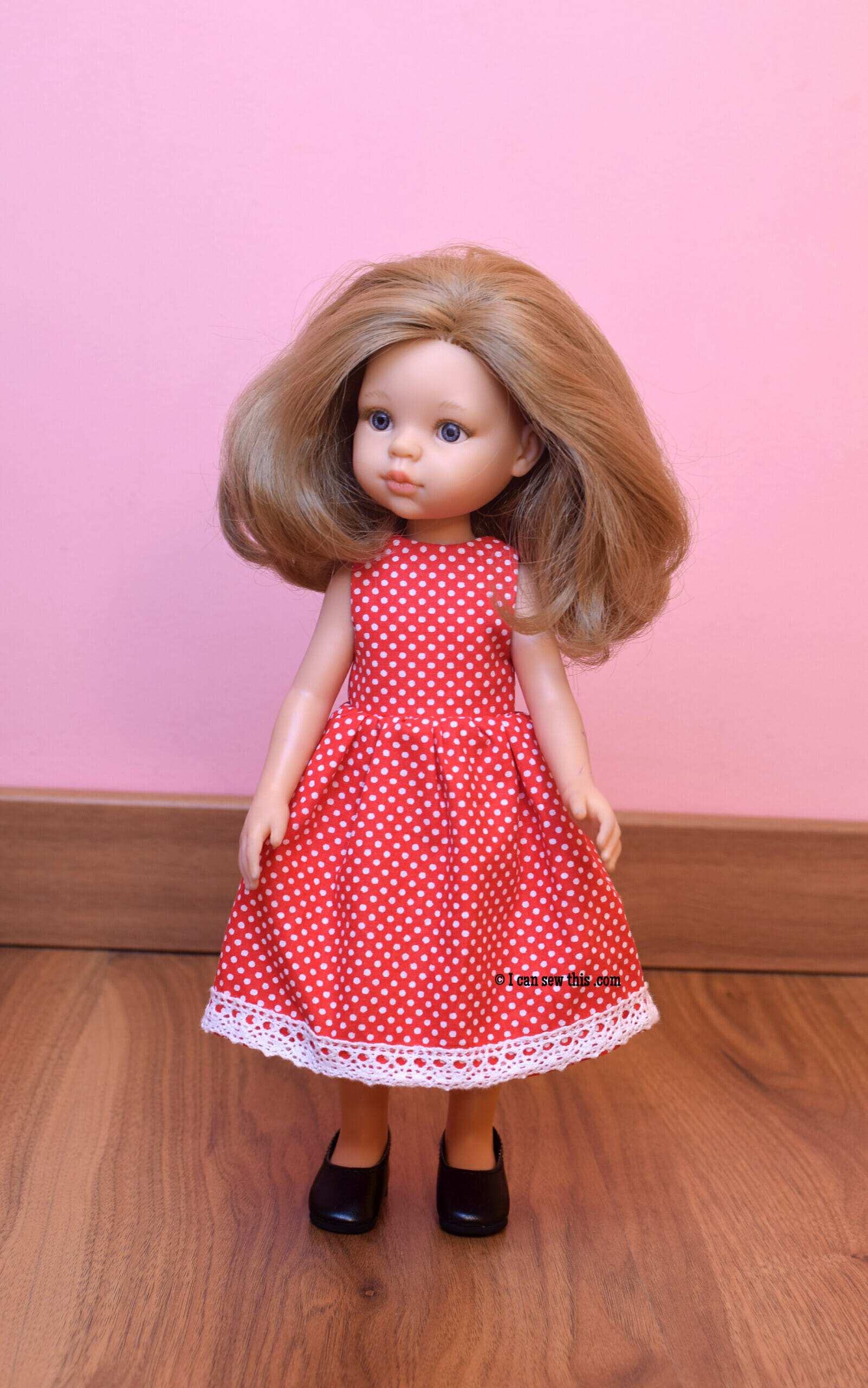 Easy Paola Reina doll dress (+free PDF pattern)