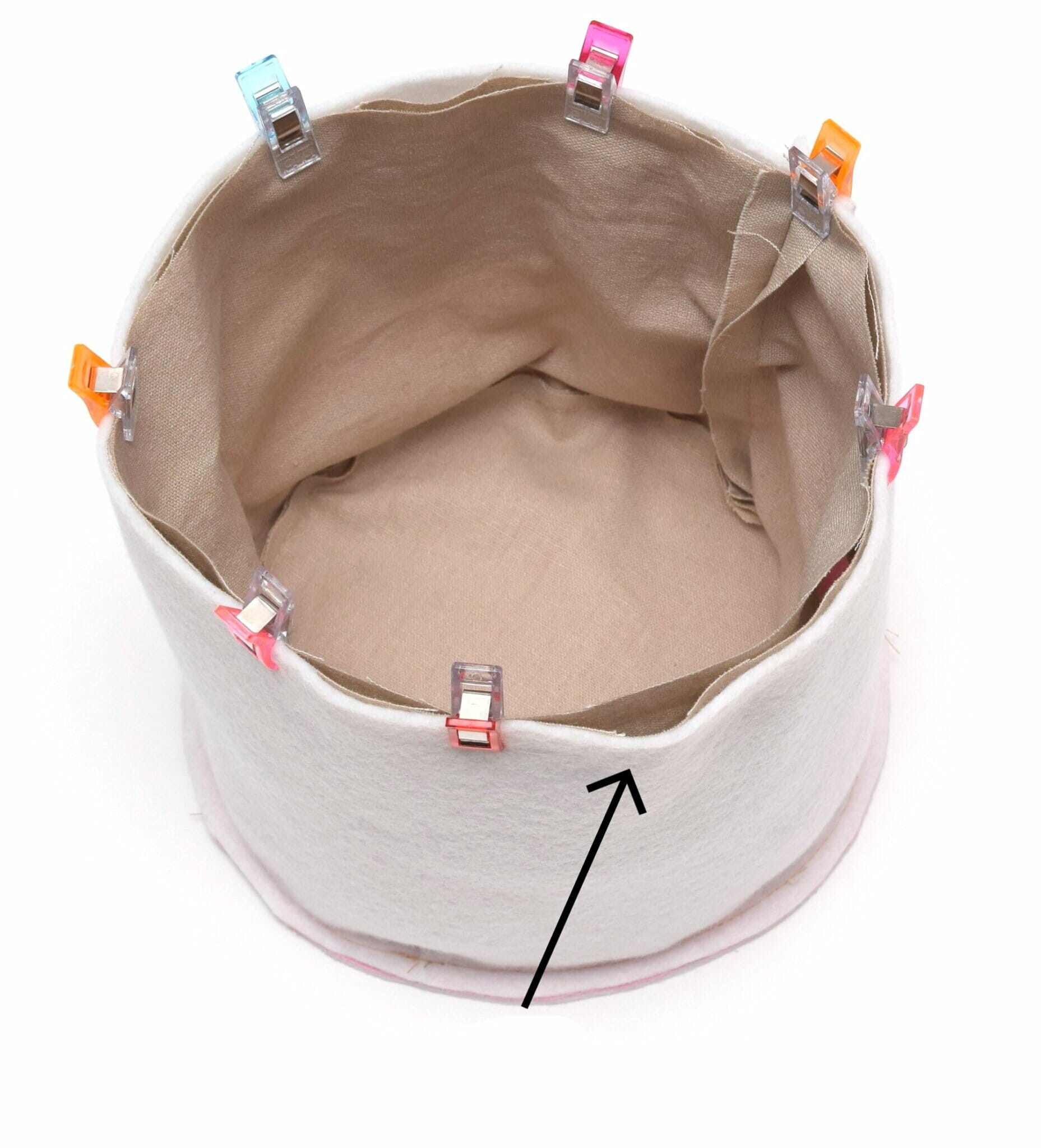 How to make round fabric baskets (free pattern) I Can Sew This