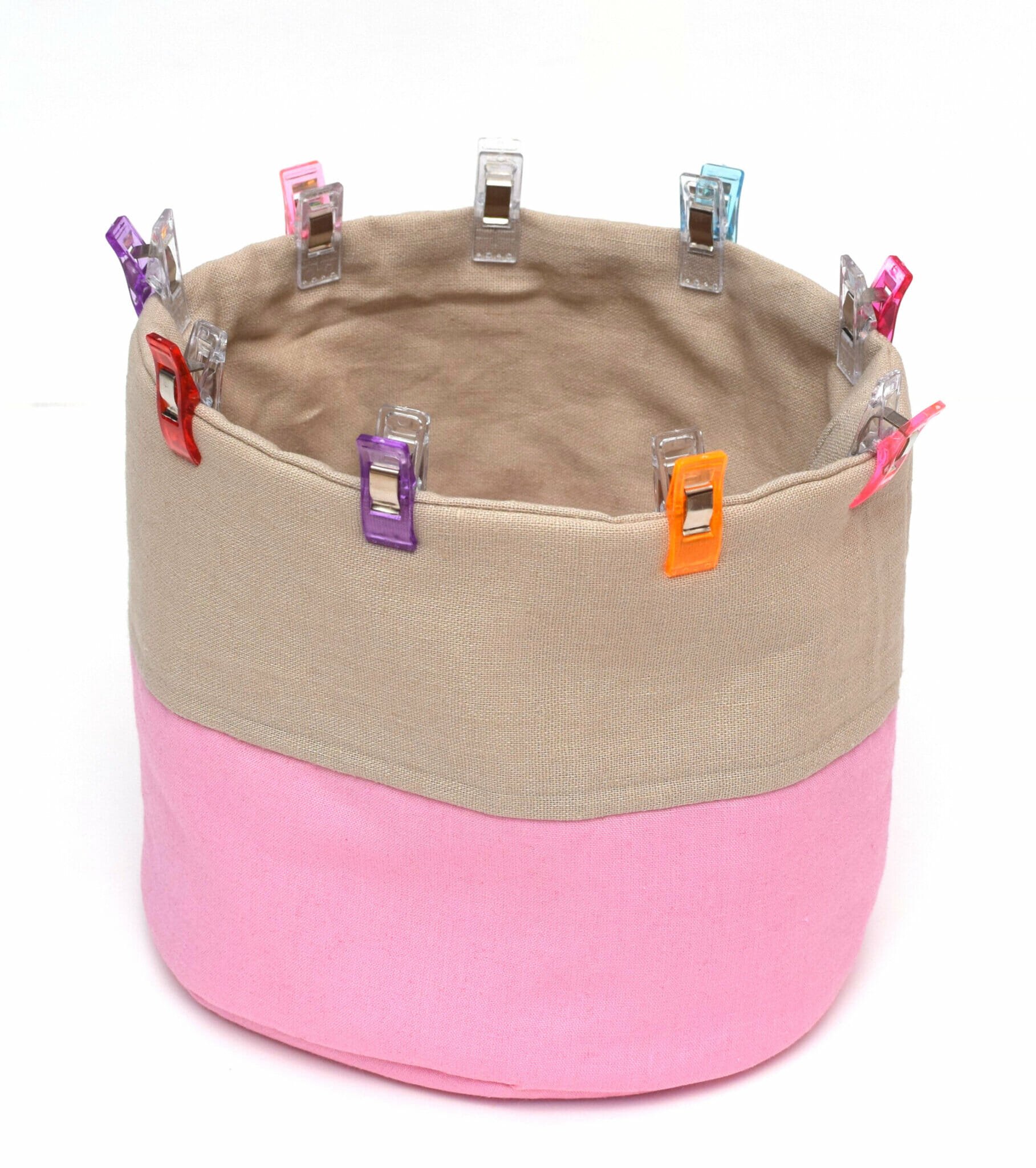 How to make round fabric baskets (free pattern) I Can Sew This