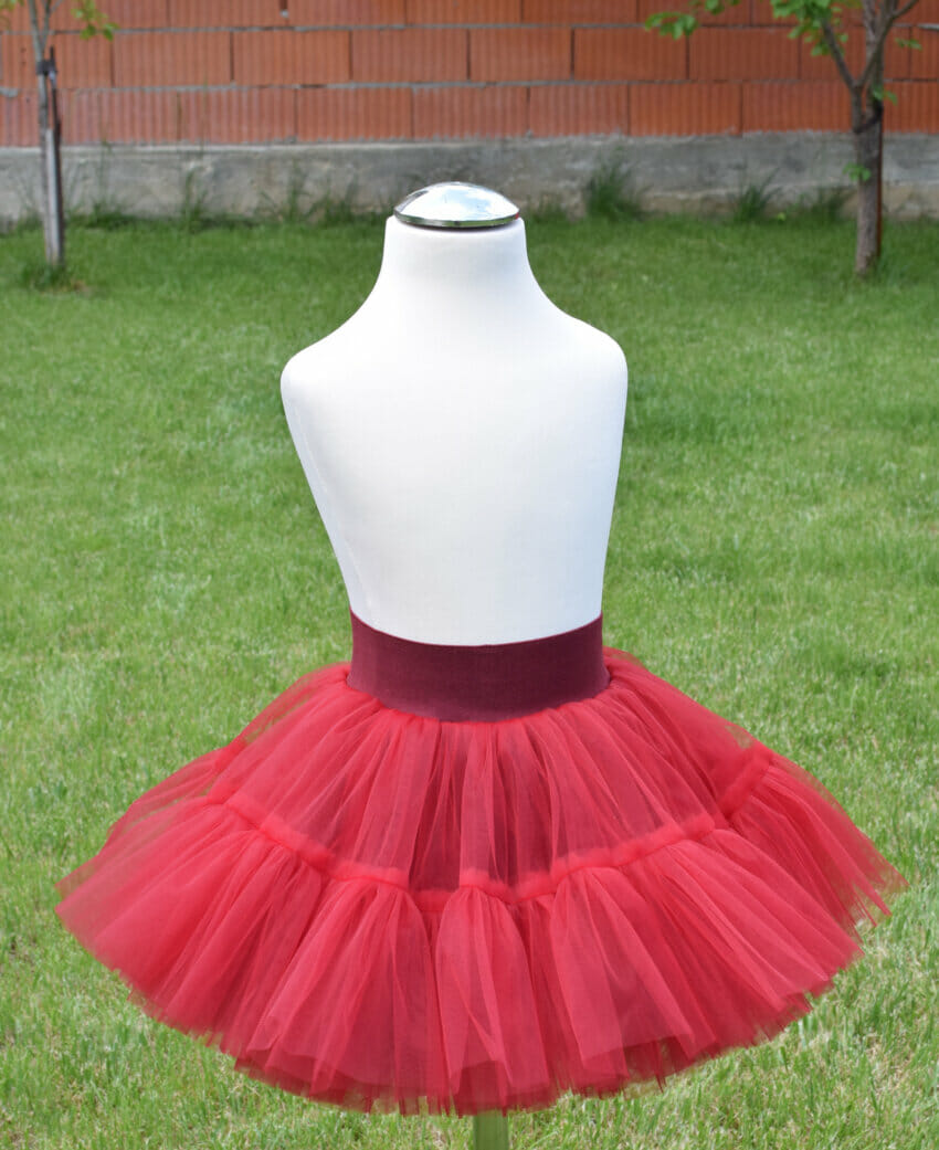 fluffy tiered tulle skirt DIY sewing