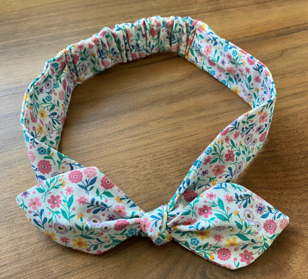DIY knotted headband - free pattern