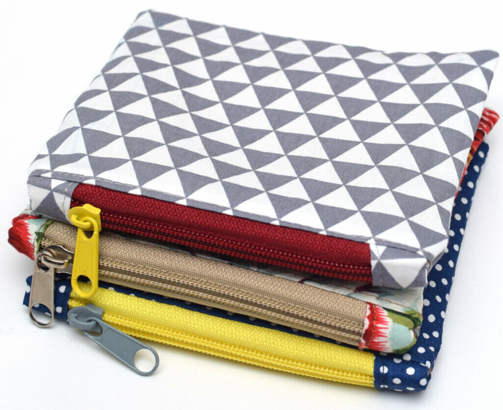 how to make a simple zipper pouch tutorial