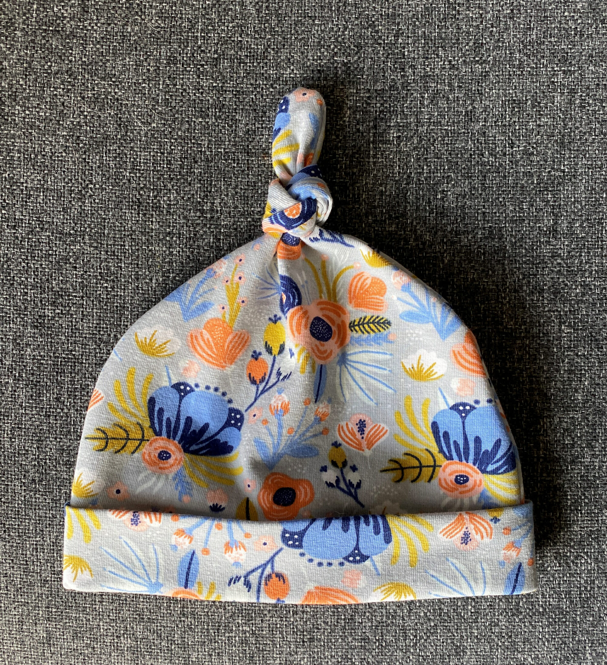 DIY knotted baby hat pattern