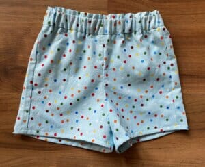 City gym shorts hack: how to sew them without bias tape