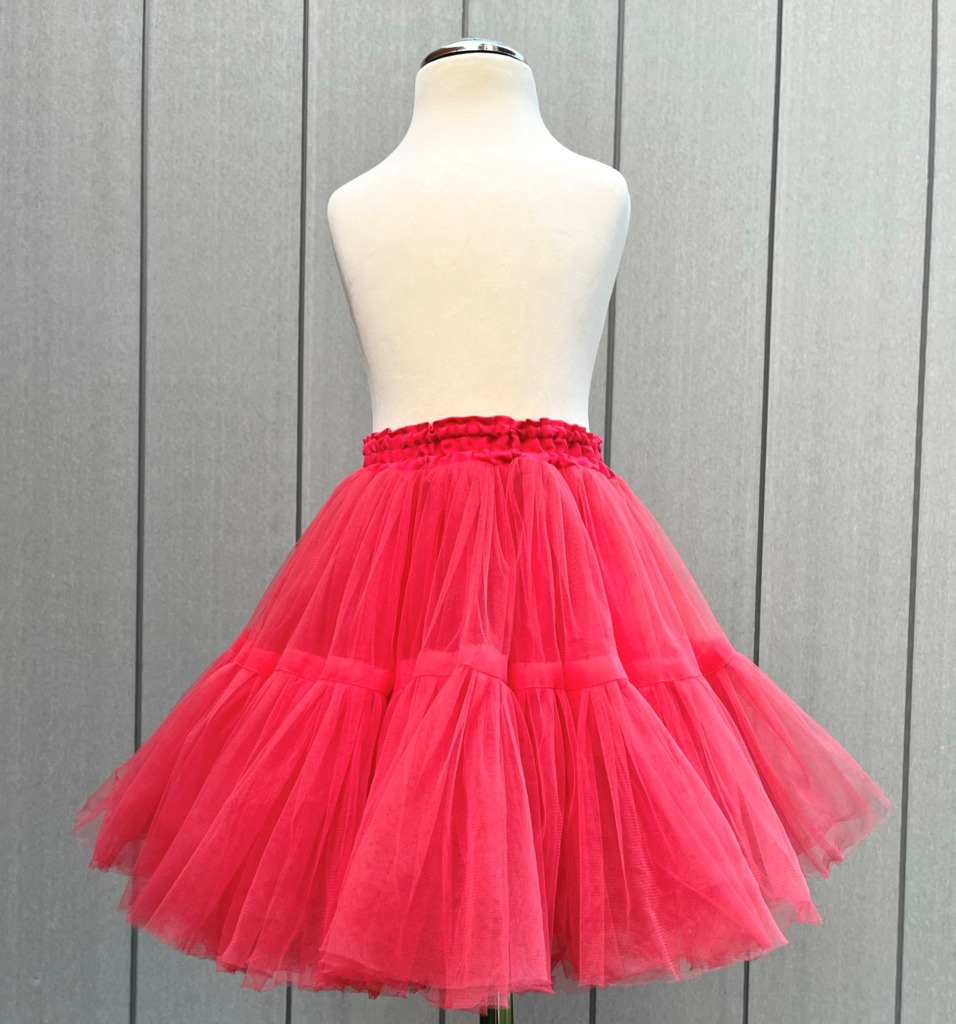 DIY tiered pink tulle skirt tutorial