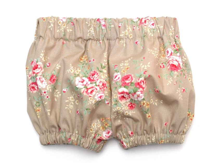 Free baby bloomers pattern (with step by step tutorial) I Can Sew This