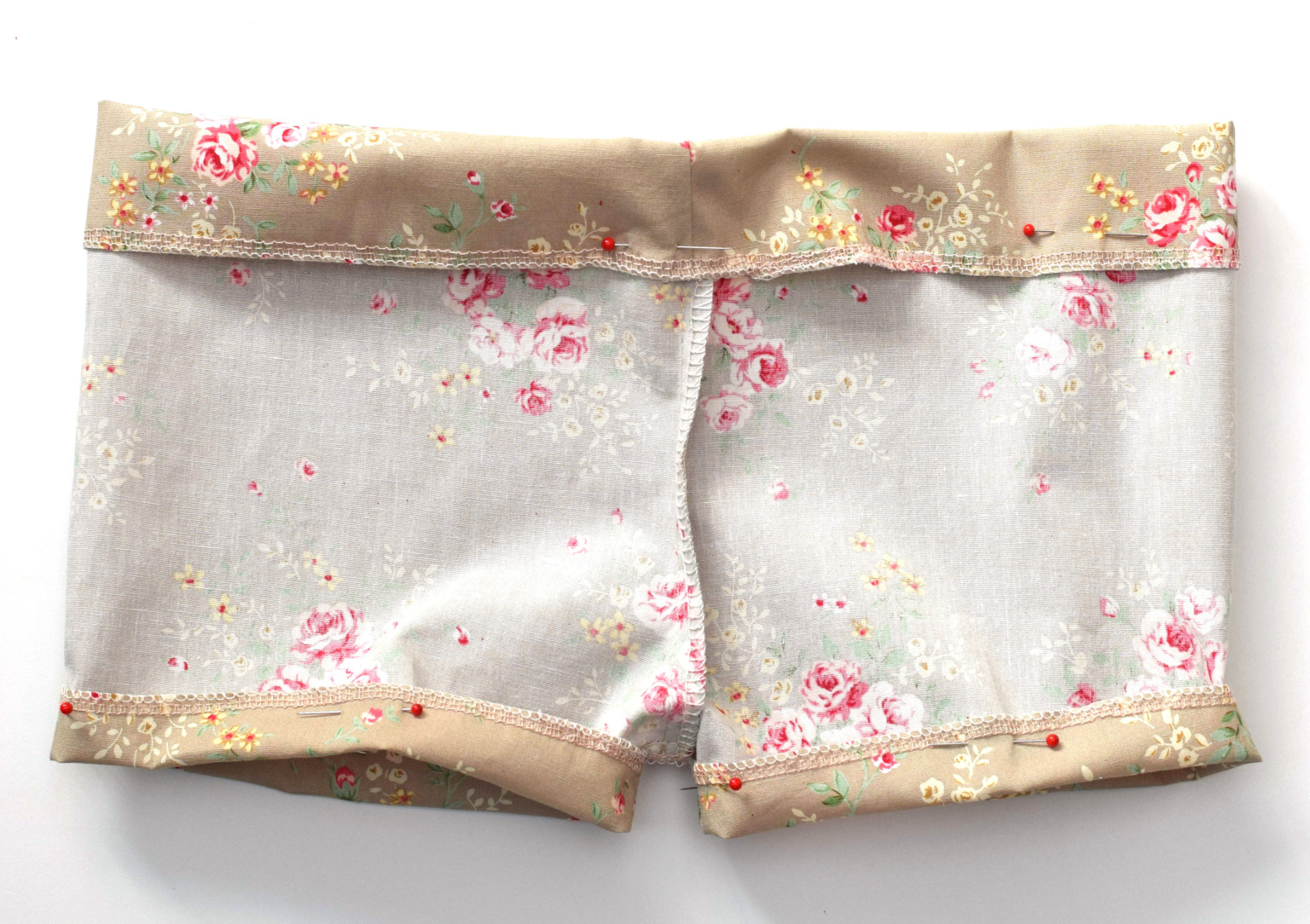 Free baby bloomers pattern (with step by step tutorial) I Can Sew This