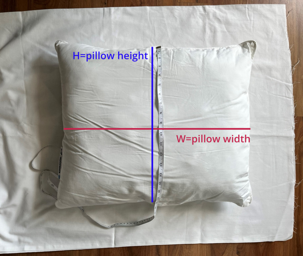 measure pillow insert to make pillowcase tutorial