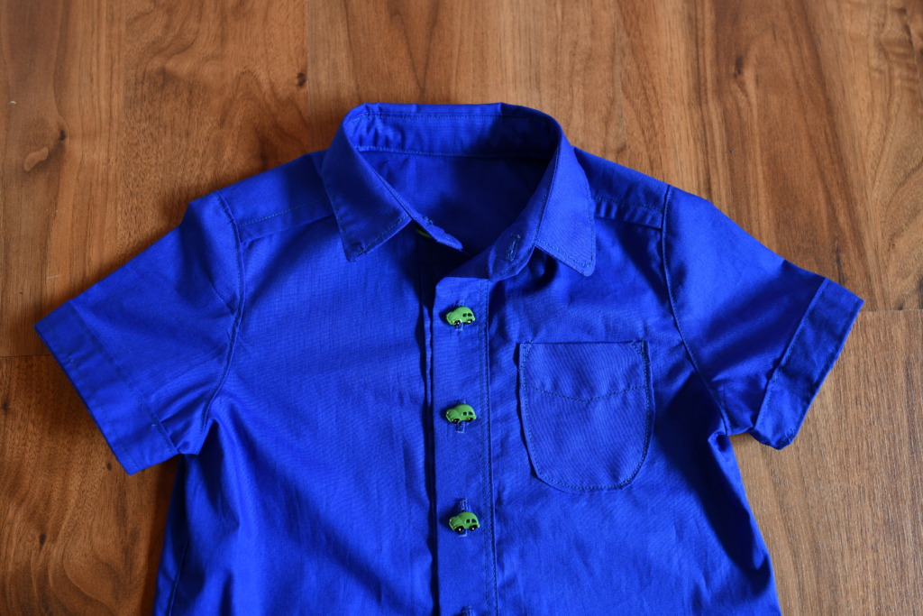 short sleeve shirt with cute car-shaped buttons