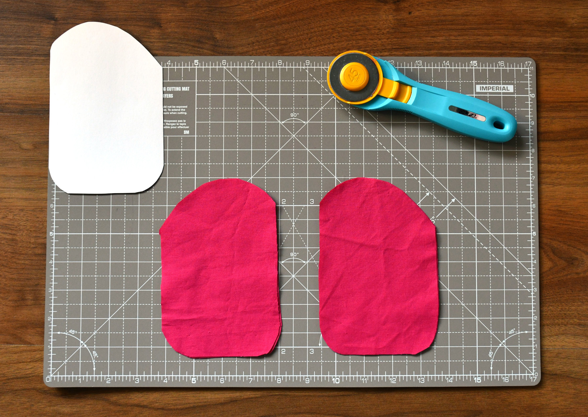 How to sew a cute gathered skirt with rounded patch pockets I Can Sew