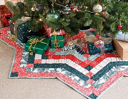 Free Christmas Tree Skirt Pattern and Template by Sally Stevens (via Gathered)