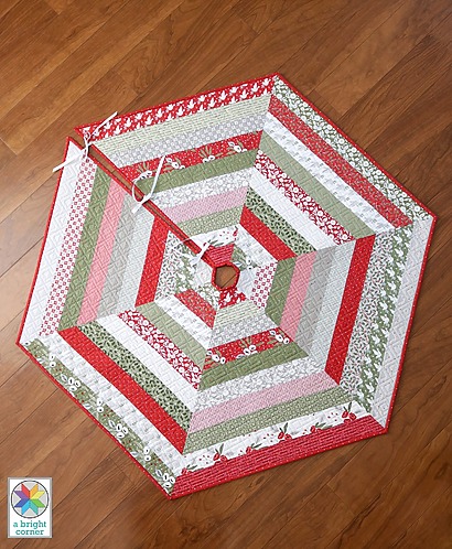 Holly Jolly Christmas Tree Skirt Pattern