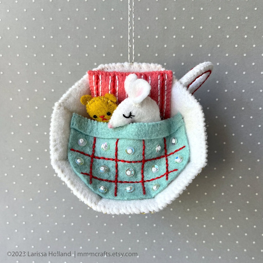 Mouse-in-a-Teacup Ornament Pattern by mmmcrafts