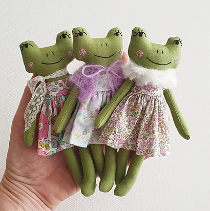 Mini Frog Doll with Clothes by Deerdarlingdolls
