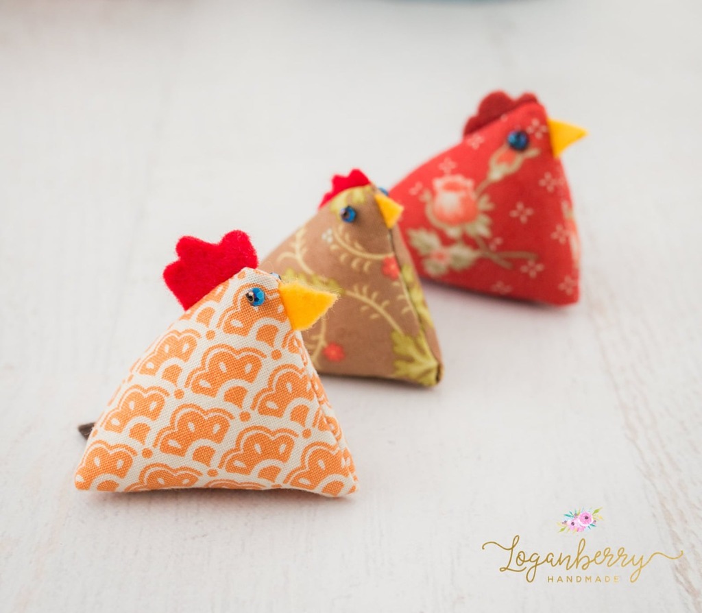 Tiny Chicken Pin Cushion by Loganberry handmade
