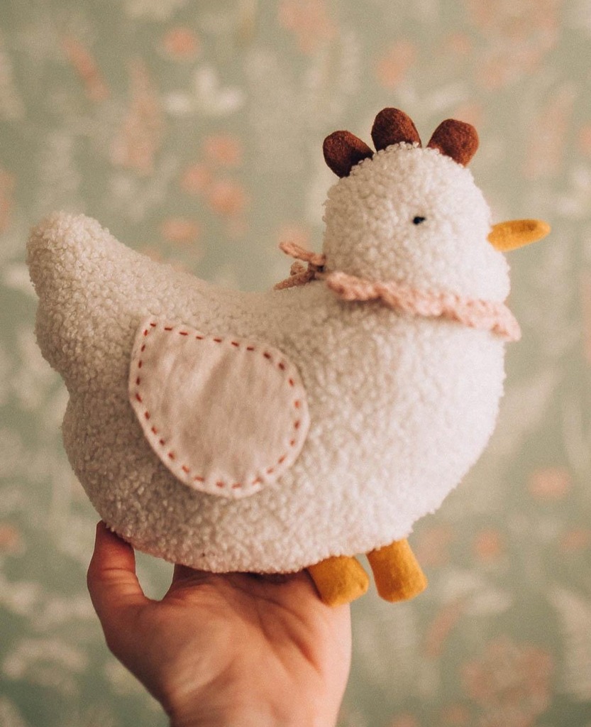 Nursery Hen Toy Pattern by SonkoIE