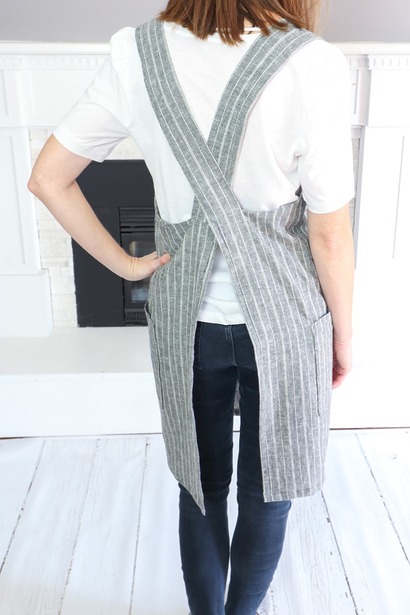 Best inclusive cross-back fit: Women's Cross-Back Apron from Sustain My Sewing Habit