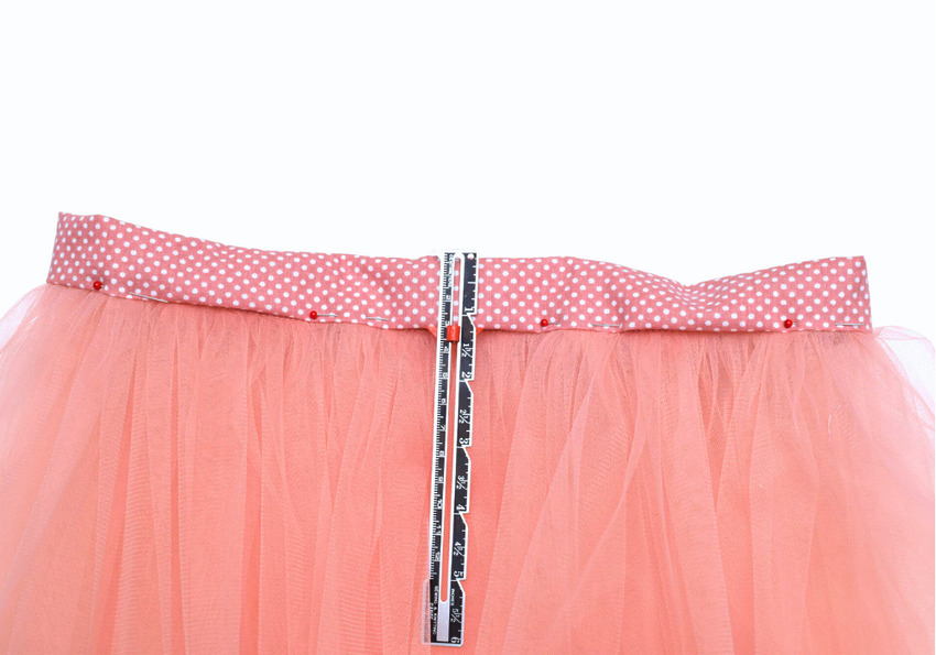 pin and sew fabric waistband to tutu skirt
