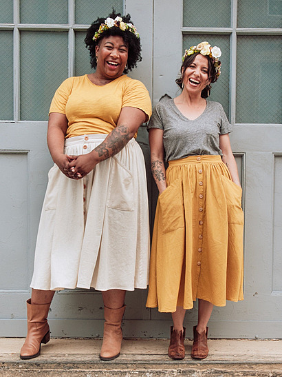 Estuary Skirt PDF Sewing Pattern
A functional, body-friendly linen skirt featuring a classic button-front placket and deep, practical side patch pockets.