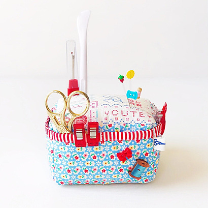 Pincushion Station by CreamCraft