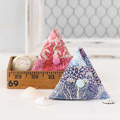 Travel Sewing Kit by Aspoonfullofsugar