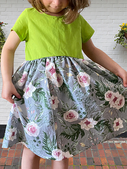 How to sew a gathered dress for girls in 10 simple steps