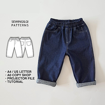 Loose fit indigo jeans by SewingilgiPatterns