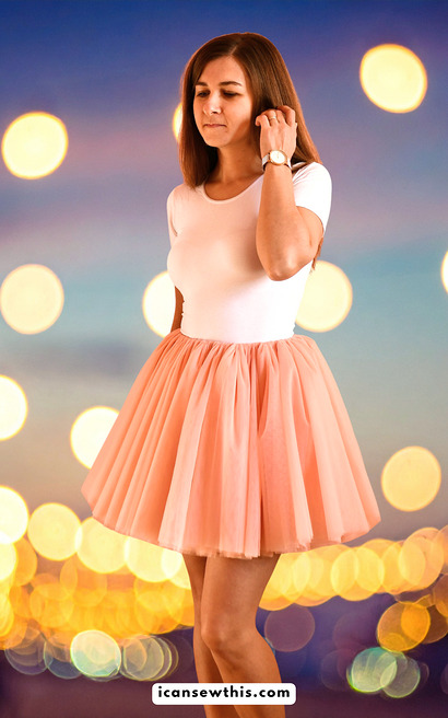 DIY fluffy tulle skirt