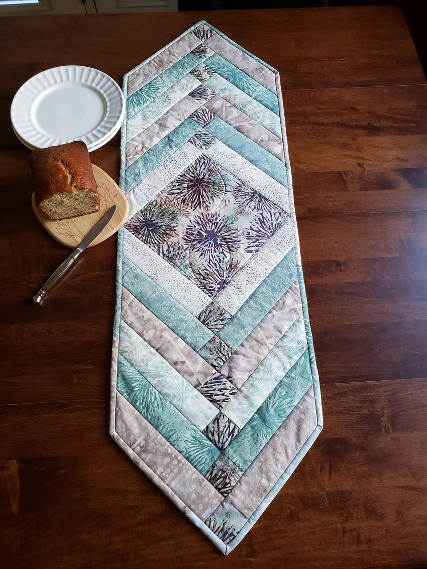 Digital PDF Pattern for "On The Run" Table Runner