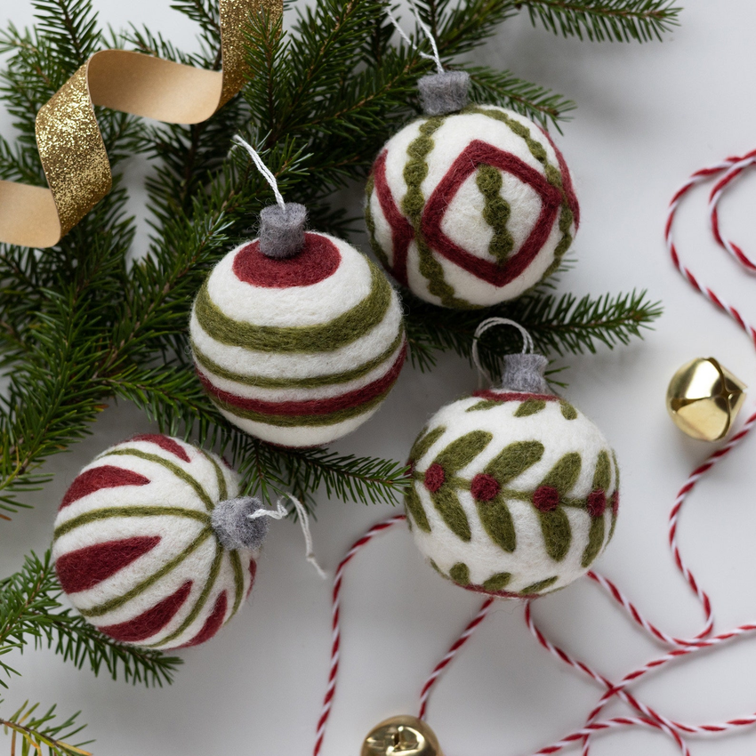 Christmas Ornaments Needle Felting Kit by FeltedSky