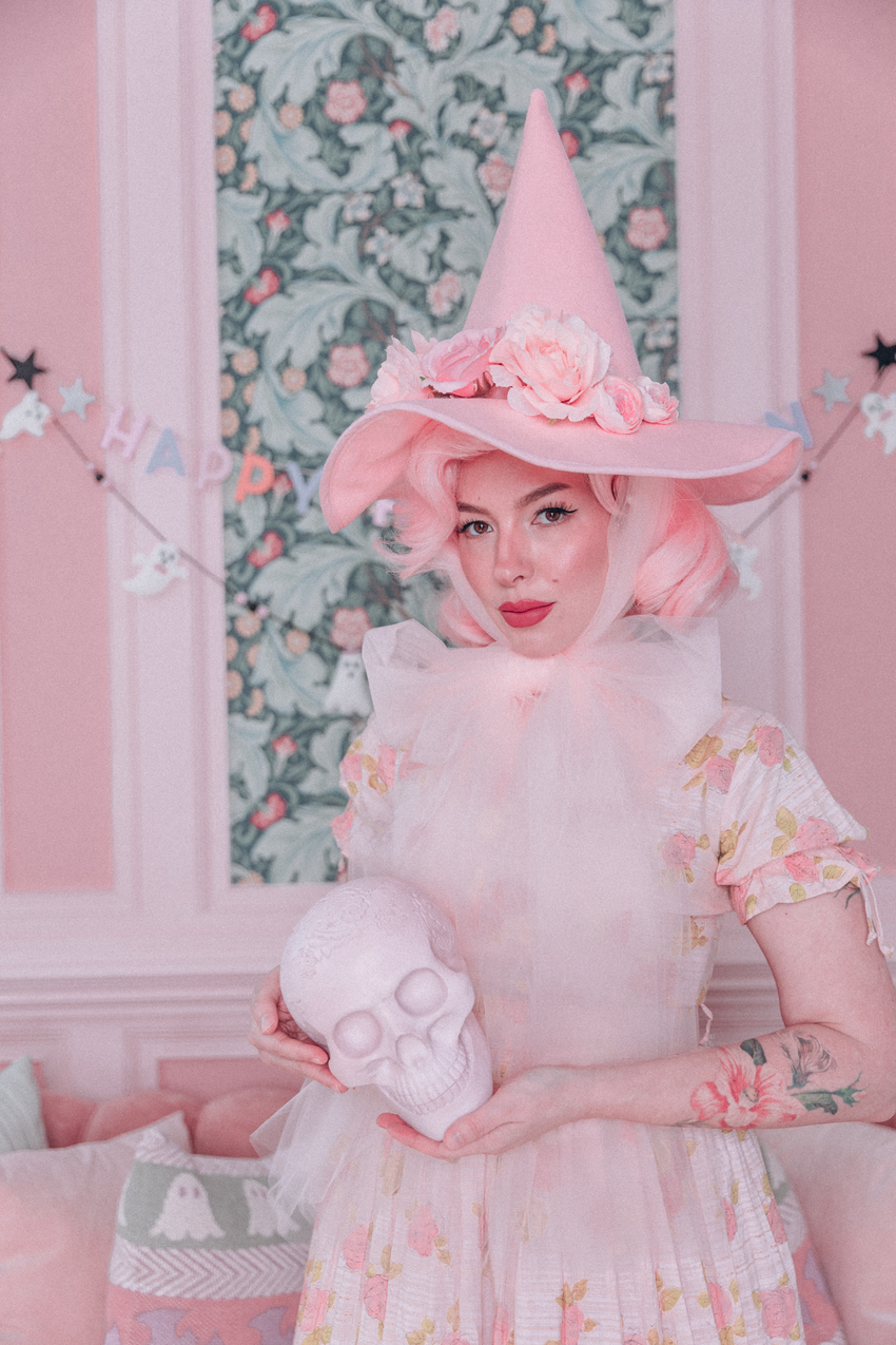 Free printable witch hat pattern for adults and kids by Keiko Lynn